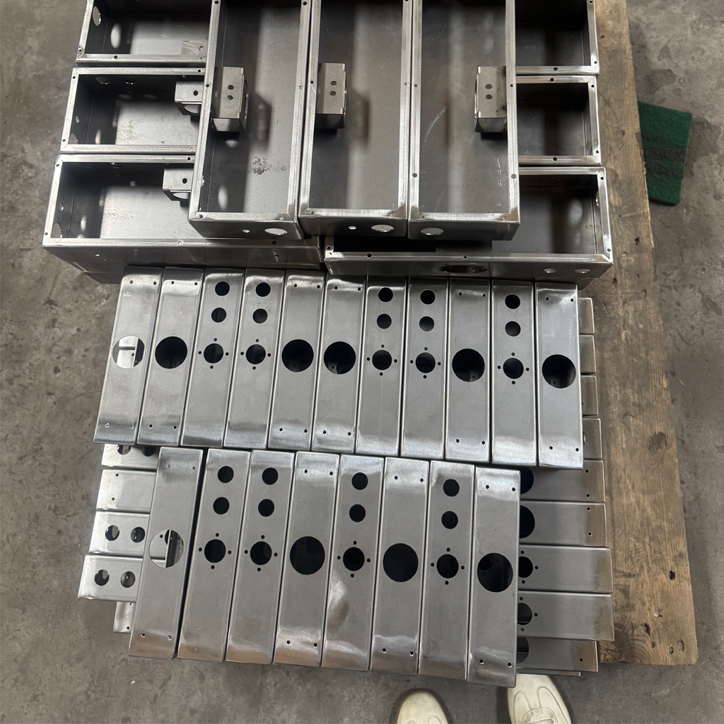 CNC Surface Finishing Explained: A Complete Guide to Processes, Roughness Standards, and Selection
